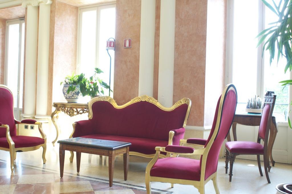 Hotel Britannia Excelsior Cadenabbia Exterior foto