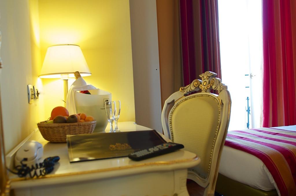 Hotel Britannia Excelsior Cadenabbia Exterior foto