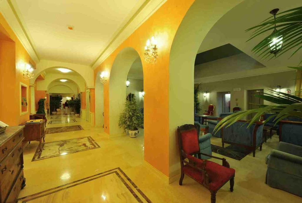 Hotel Britannia Excelsior Cadenabbia Exterior foto