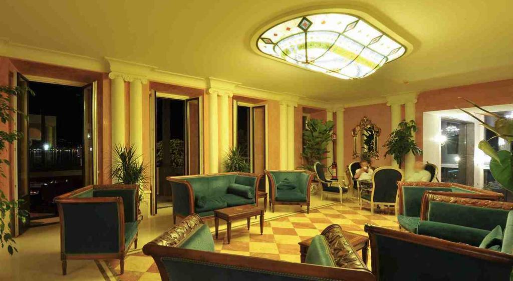 Hotel Britannia Excelsior Cadenabbia Exterior foto